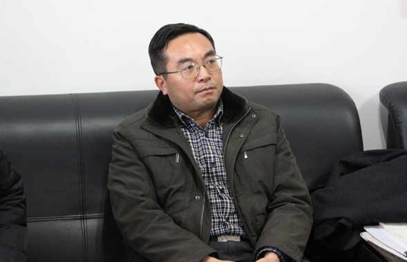 Ȫɽ�^(q��)�l(f��)�ľֶ����L(zh��ng)һ�е����̙C(j��)е֮�����´�ף��