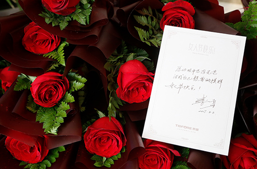 �DŮҲ픰�߅�� ̩����Ů����(ji��)�նY��