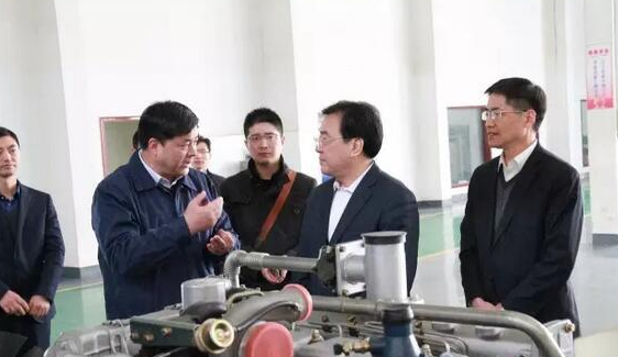 ����ʡί����ӛ���L�ǵ�ȫ���_չ�{(di��o)�й���