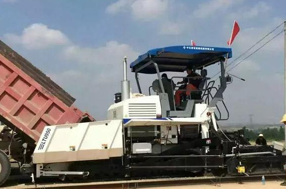 ������䁙C(j��)��ϡ�{���܇�cͬ����ʯ���܇�O(sh��)����B�M(j��n)�v�|���Ј�