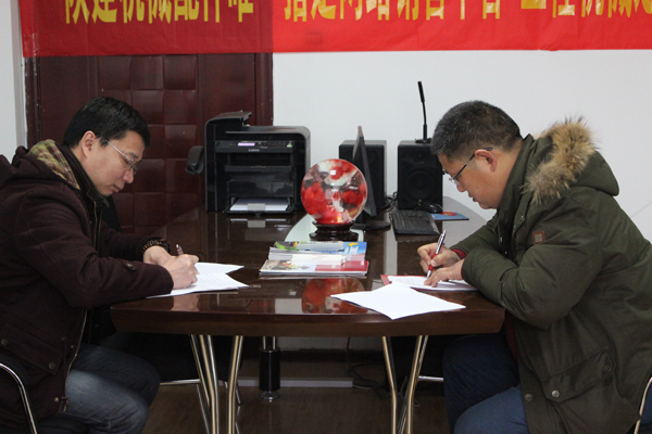 ꃽ��Cе���Ψһָ��****�N��ƽ�_-���̙Cе֮�Һ��s�xʽ�F(xi��n)��