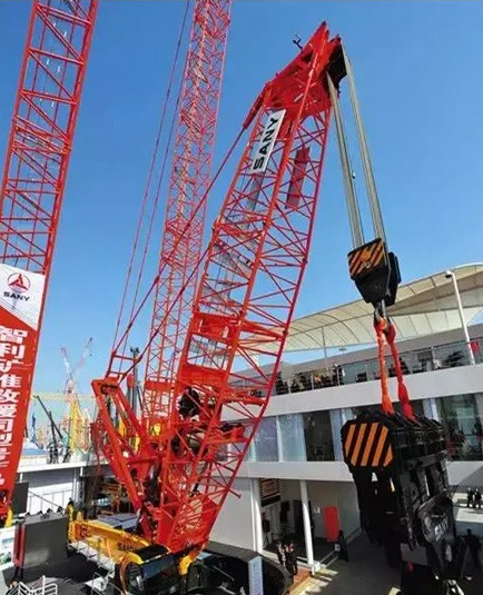 ��һ�Ď����ؙC�����Ĵ�����LNG�Ŀ