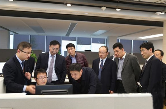 ���ոۼ��F�����L�ł�־���^����̩�����F