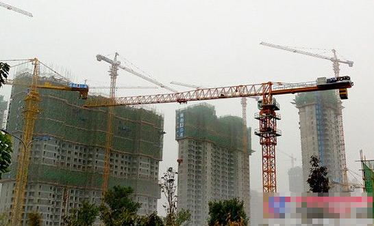 �칤���C(j��)���ֵܽ��O(sh��)�µؘ�(bi��o)С�^(q��)