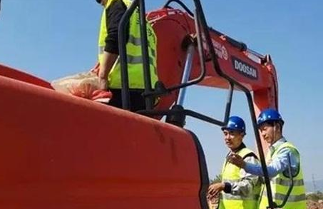 ��ɽ���L����9C�Ñ��������