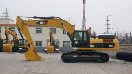 ��Cat 336D��܇���Ͻ�Qʼĩ