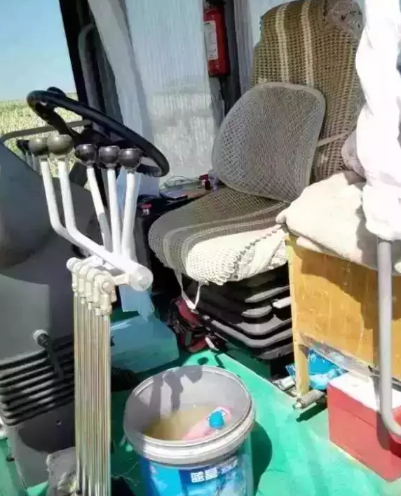 ���˄e�˼ҵ��칤ƽ�ؙC(j��)�����кθ���