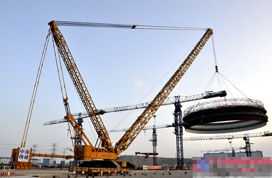 &ldquo;����ʿ&rdquo;�칤2000�����Ď����ؙC��늵��b