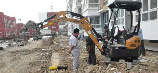 �����ع�΢��׌�ϰ傃���Q���˴�Ĵָ