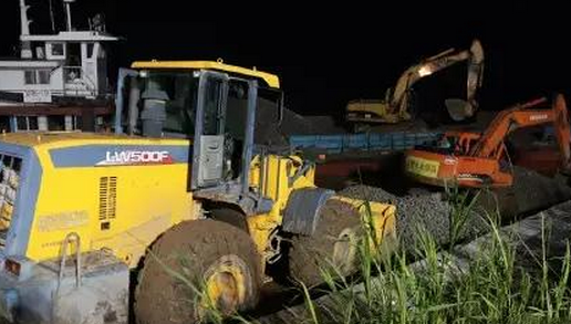 �칤�b�d�C(j��)�F(xi��n)����Ԯ�F(xi��n)��(ch��ng)���\(y��n)��ʯ�ϣ���䁺�(ji��n)�׹�·�������Ԯ��