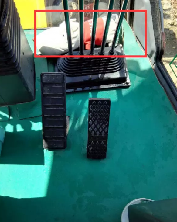 ���˄e�˼ҵ��칤ƽ�ؙC(j��)�����кθ���