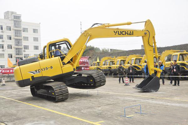 �\(y��n)��(d��ng)���ڙC(j��)������ع�YC135-8