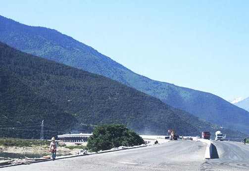 ��֥�C����·ʩ���F(xi��n)��