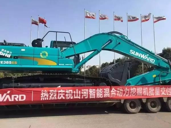 ɽ������SWE385ES��Һ����τ�(d��ng)���ھ�C(j��)