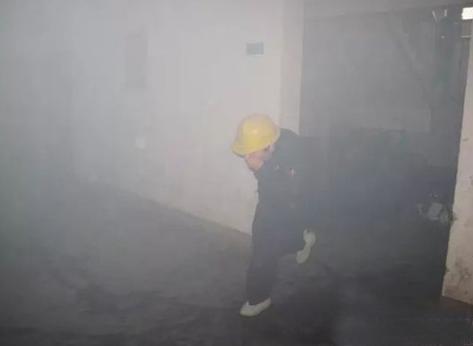 �н�������˾�ٶ��_չ�����ݾ����