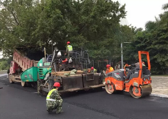 �ό���·�F(xi��n)�����պ��R ���͸ˮ��ɫ�r��