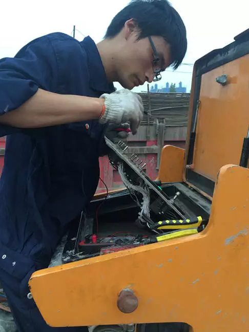 ӛ��һ��������(w��)���̎�Ҧ��