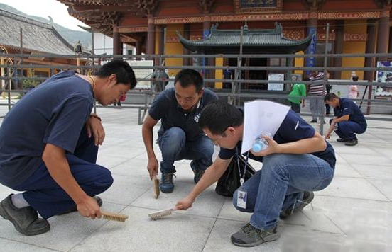 ��ɽ־Ը����(w��)�ڟ��_(t��i)��ɽ��¶���_չ