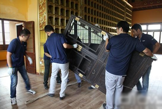 ��ɽ־Ը����(w��)�ڟ��_(t��i)��ɽ��¶���_չ