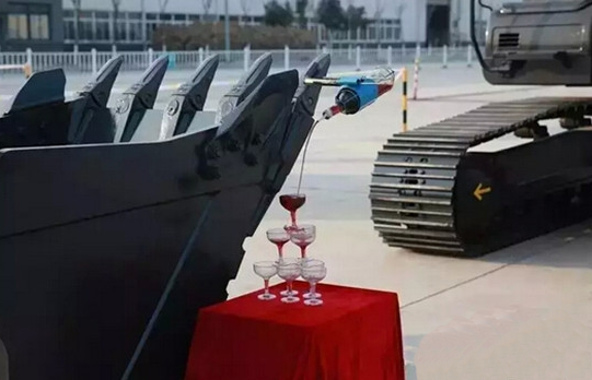 ����&ldquo;�칤����(x��)��&rdquo;�c�칤�ڙC���H�ܽ��|