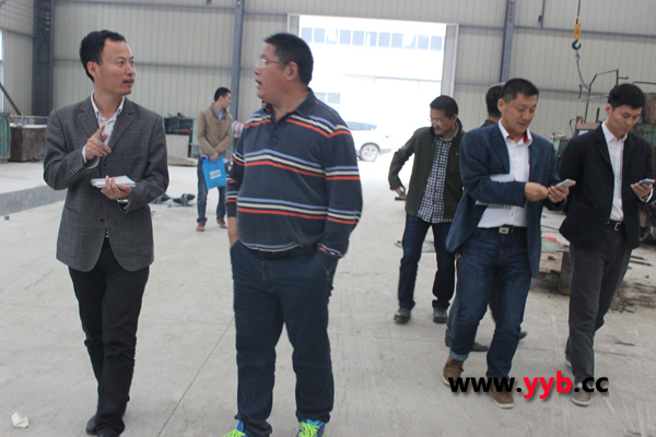 ����(j��ng)�펧�I(l��ng)������M(j��n)�S�^(q��)