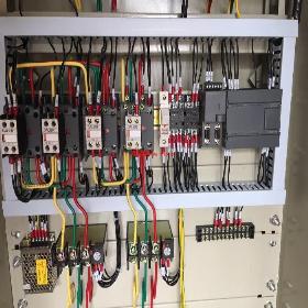 �|ݸ��(y��u)�ݵ�PLC�㉺��ˮ���ƹ�|���u(y��)�õ�PLC�㉺��ˮ���ƹ�