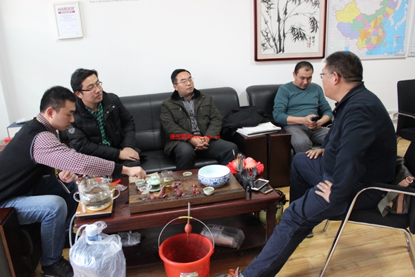 Ȫɽ�^(q��)�l(f��)�ľֶ����Lһ�е����̙Cе֮�����´�ף��